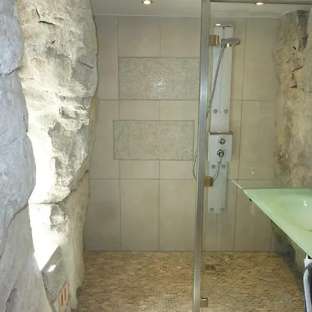 Domaine Les Princes, Logis Troglodyte Hotel *